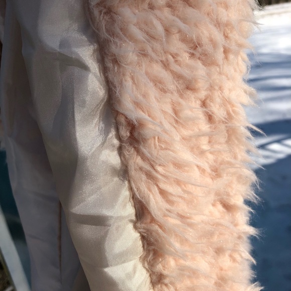 Kala Vella Soft Pink Fuzzy Coat - Picture 8 of 8